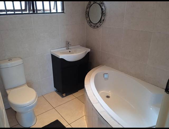 3 BEDROOM HOUSE FOR SALE IN RESERVOIR HILLS